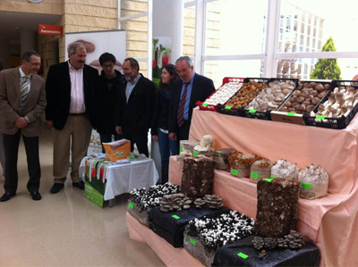 Inauguración del stand de champiñón y seta en Fundación Hospital Calahorra Inauguración del stand de champiñón y seta en Fundación Hospital Calahorra